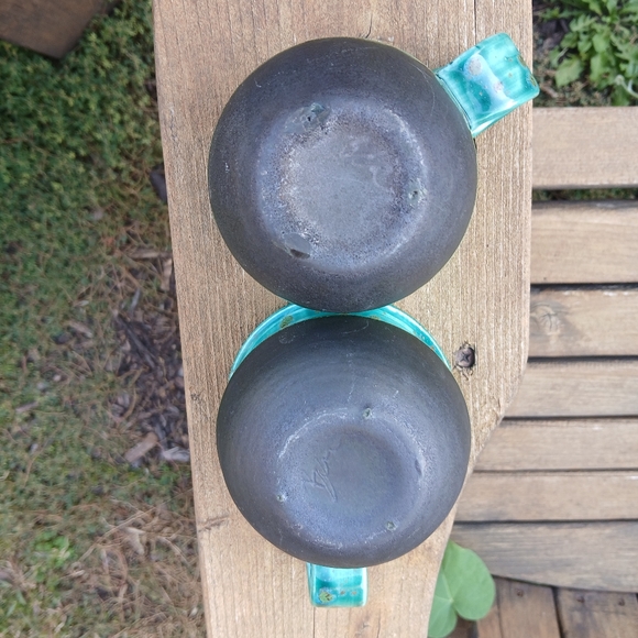 Set Of 2 Studio Pottery Mugs - Picture 4 of 8